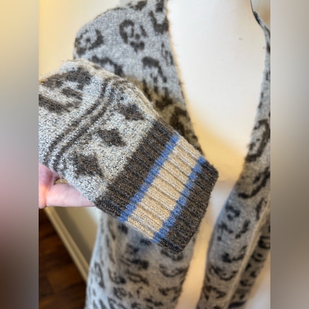 🌷Cream Gray Leopard Print Longline Open Front Cardigan Sweater Size M 3/$30 - Picture 3 of 5
